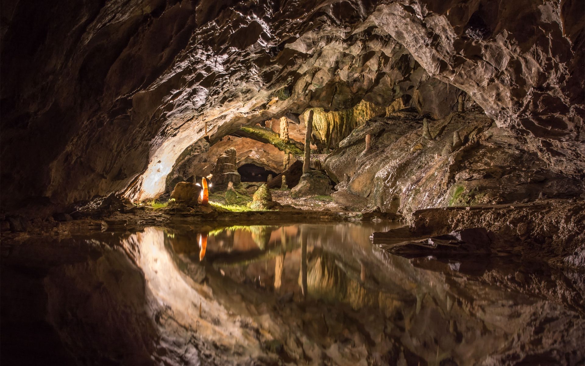 Read more about the article St. Beatus caves